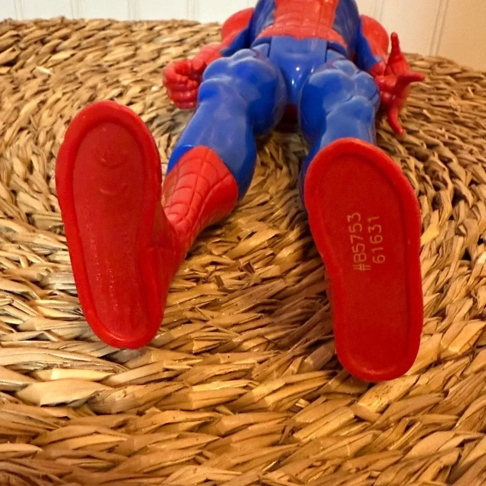 Vintage 2013 Marvel Spiderman Action Figure - 11